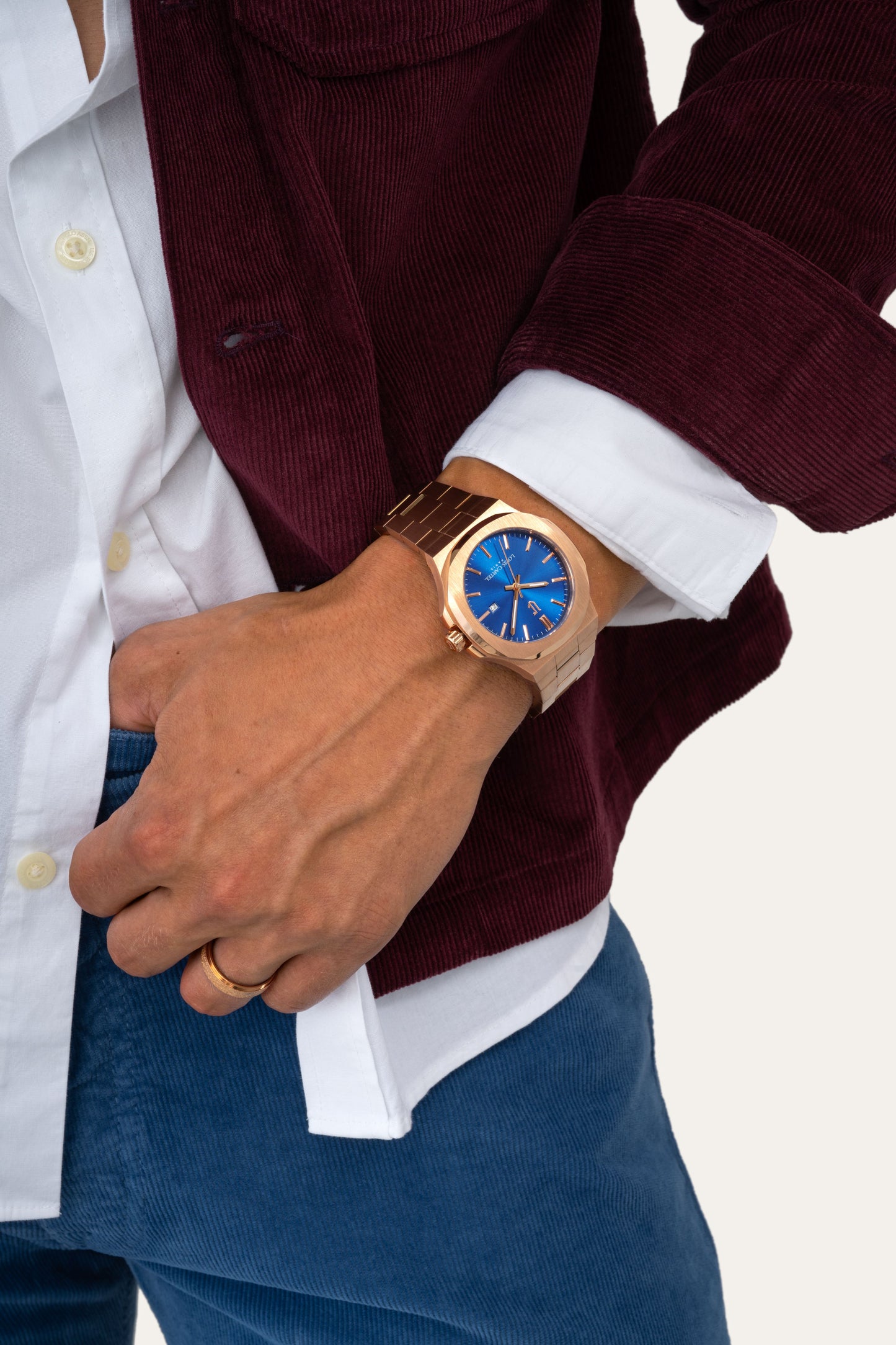 ROYAL BLUE